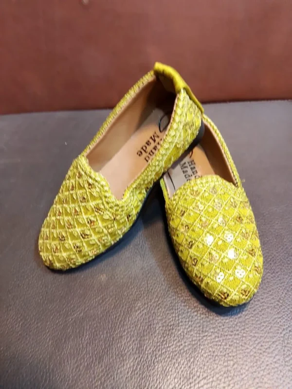 Handmade Boys Khussa Shoes – Traditional Embroidered Jutti – Golden Green Ethnic Flats – Indian/Pakistani Wedding – Kids Festive Shoes