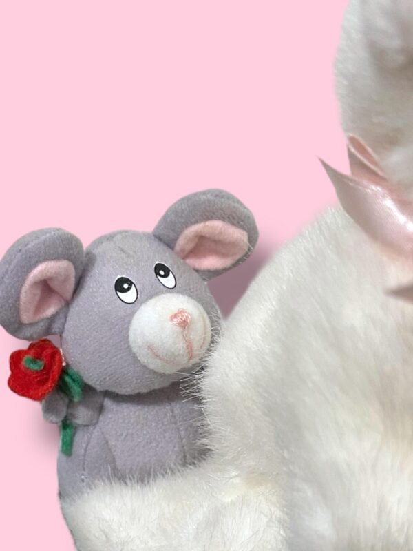 Vintage Russ Caress Soft Pet White Cat with Mouse holding a Red Flower. Probably from the 90's. Cute one! Still has its tag on an ear.